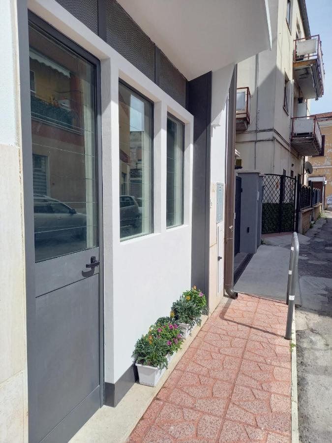 Art Deco City Center Near The Beach! Terracina Luaran gambar